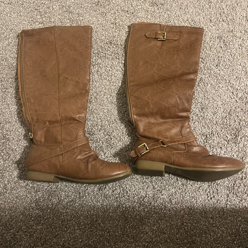Brown Knee-High Women's Boots
